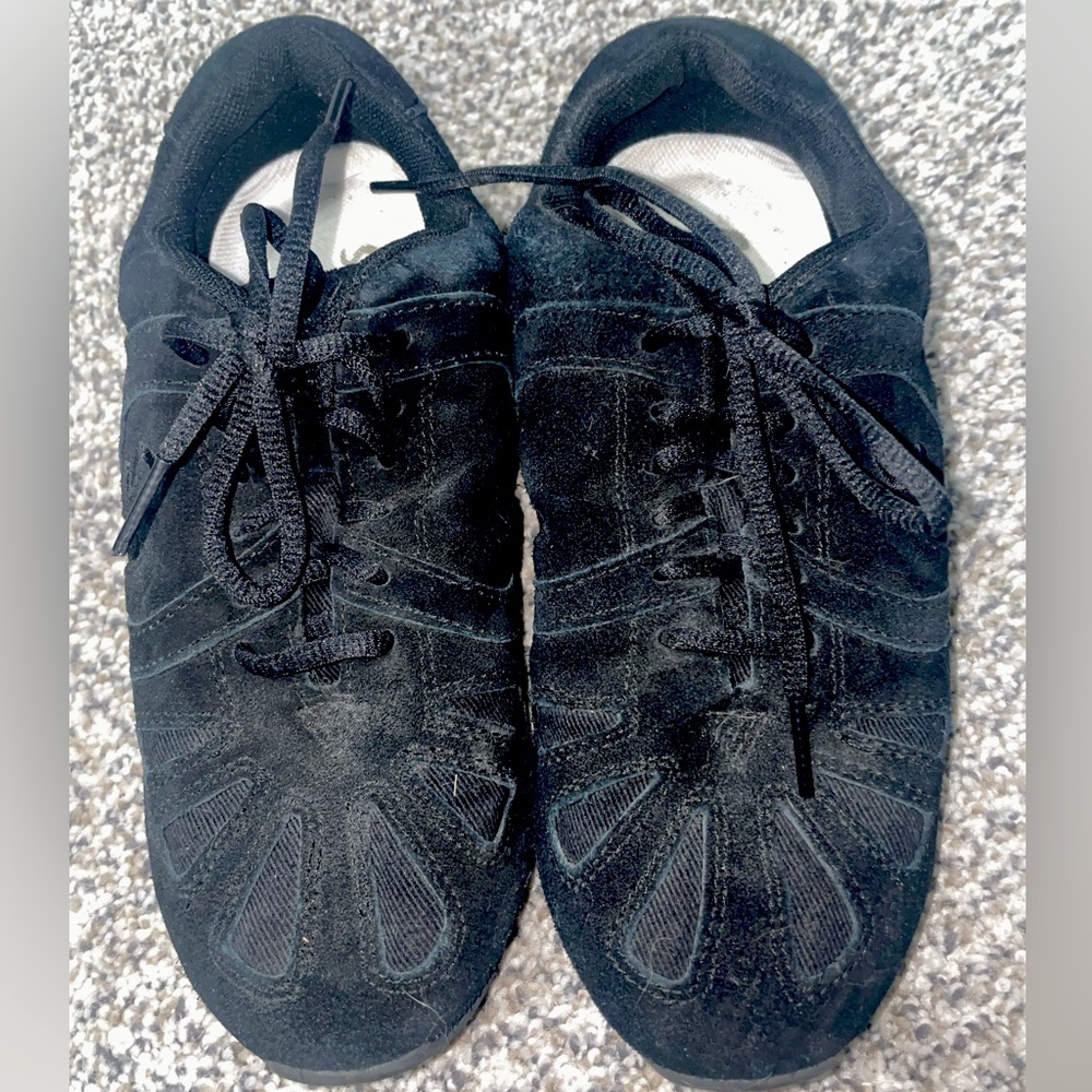 Dance shoes, size 7